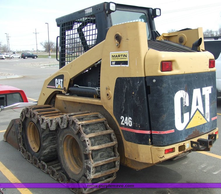 image for item 6668 2000 Caterpillar 246 skid steer