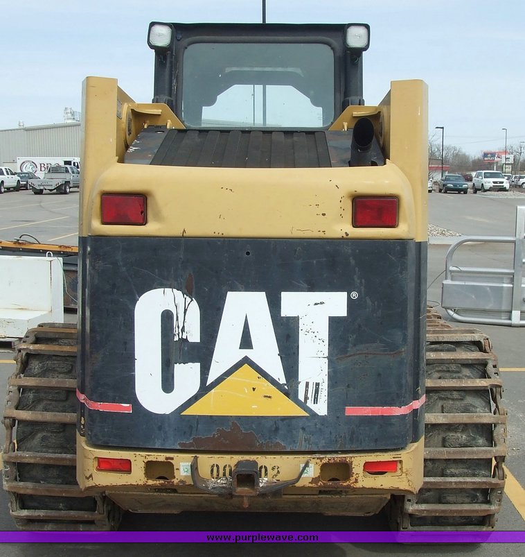 image for item 6668 2000 Caterpillar 246 skid steer