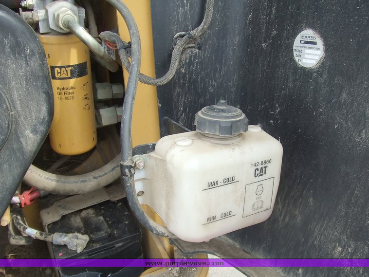 image for item 6668 2000 Caterpillar 246 skid steer