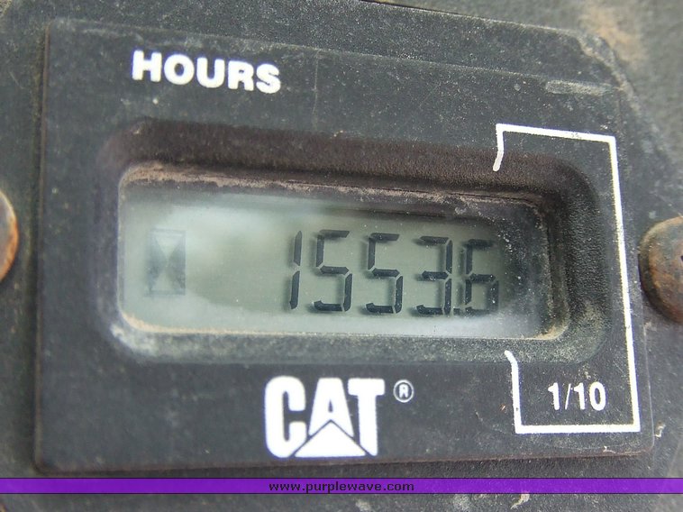 image for item 6668 2000 Caterpillar 246 skid steer