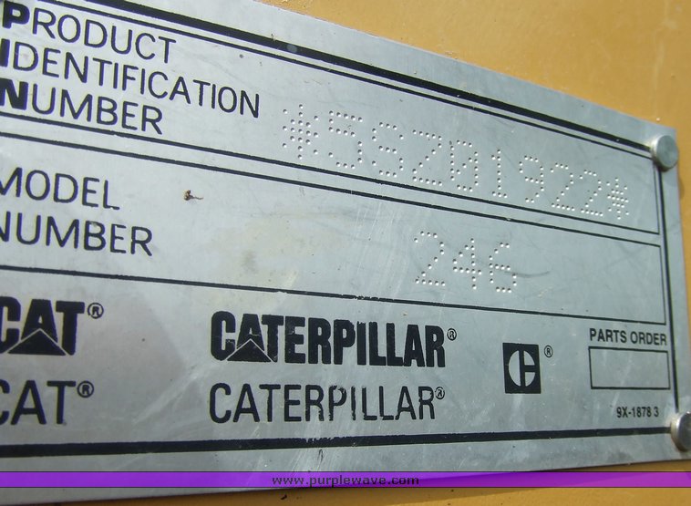 image for item 6668 2000 Caterpillar 246 skid steer