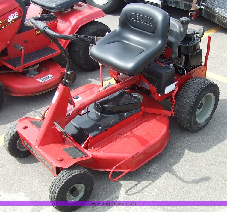 image for item 6669 Snapper lawn tractor