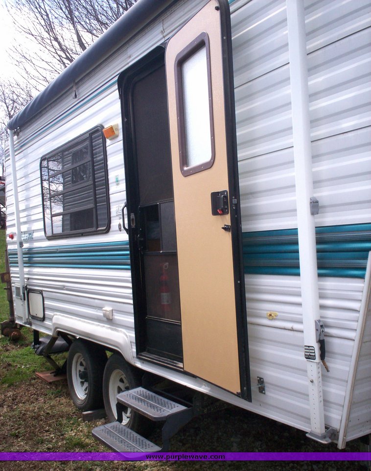 image for item 6713 1996 Aristocrat gooseneck camper