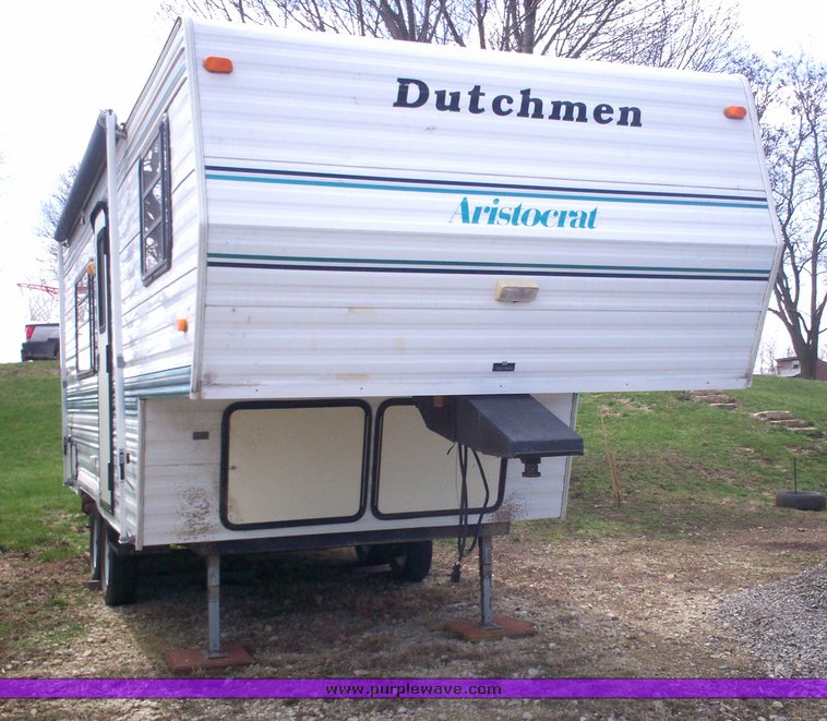 image for item 6713 1996 Aristocrat gooseneck camper