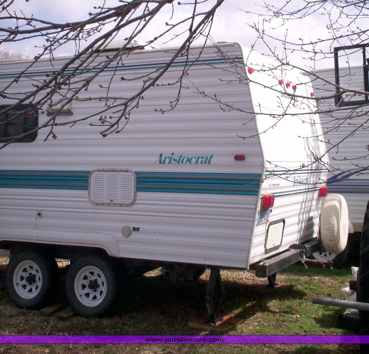 image for item 6713 1996 Aristocrat gooseneck camper