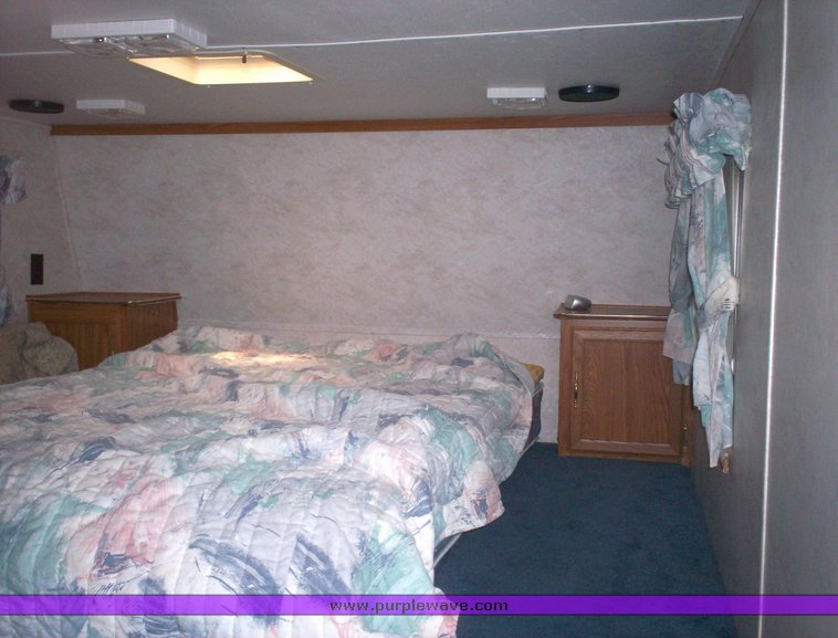 image for item 6713 1996 Aristocrat gooseneck camper