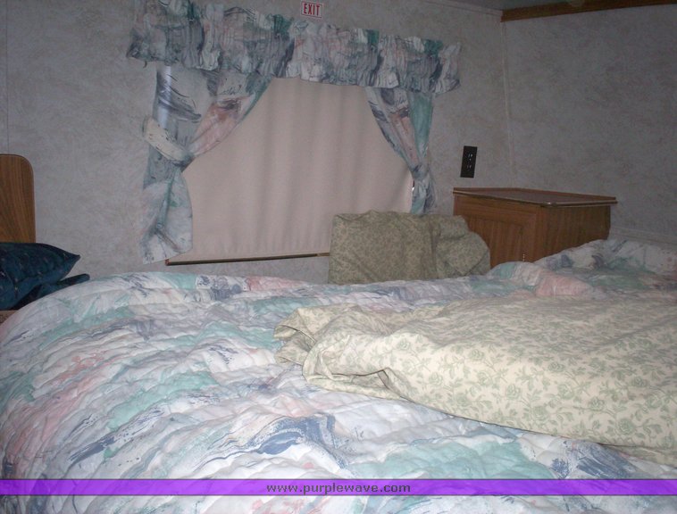 image for item 6713 1996 Aristocrat gooseneck camper