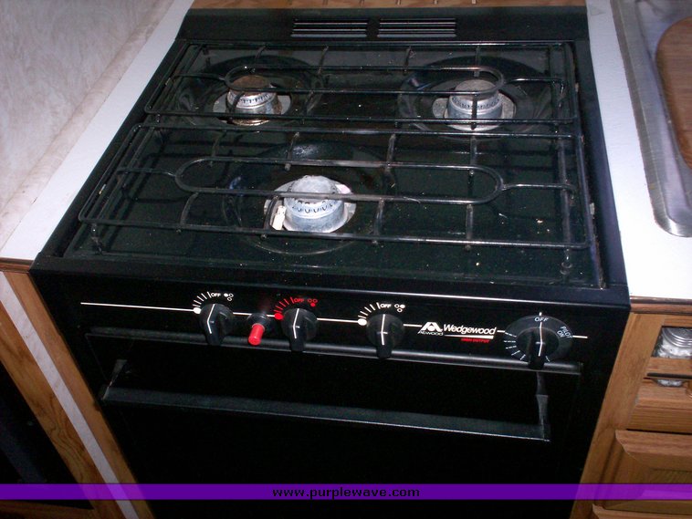 image for item 6713 1996 Aristocrat gooseneck camper