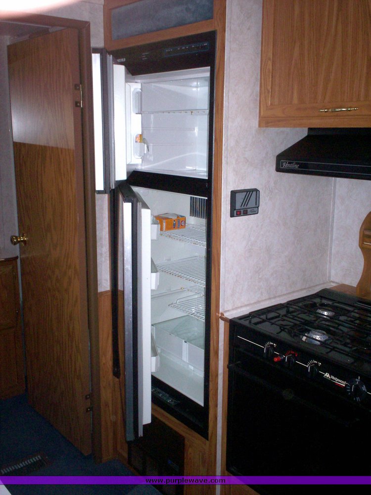 image for item 6713 1996 Aristocrat gooseneck camper