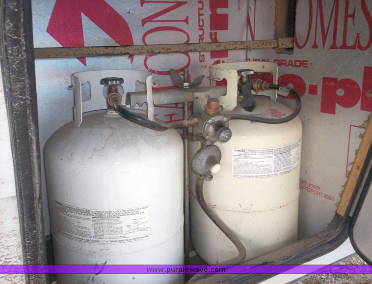 image for item 6713 1996 Aristocrat gooseneck camper