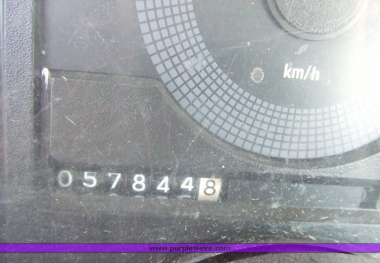 image for item 6718 1988 GMC C1500 pickup