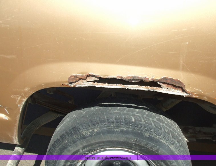 image for item 6718 1988 GMC C1500 pickup