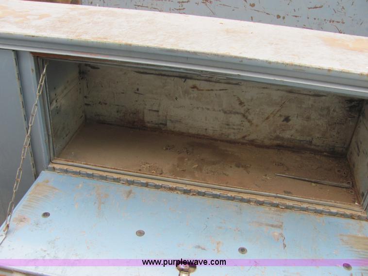 image for item 6767 Knapheide utility box bed