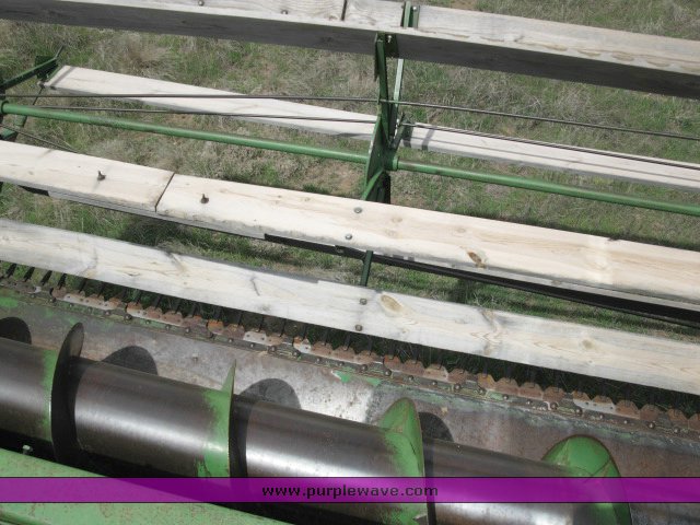 image for item 2139 John Deere 95 combine