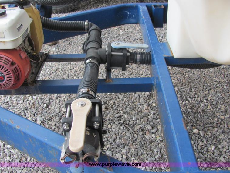 image for item 3575 1000 gallon nurse tank