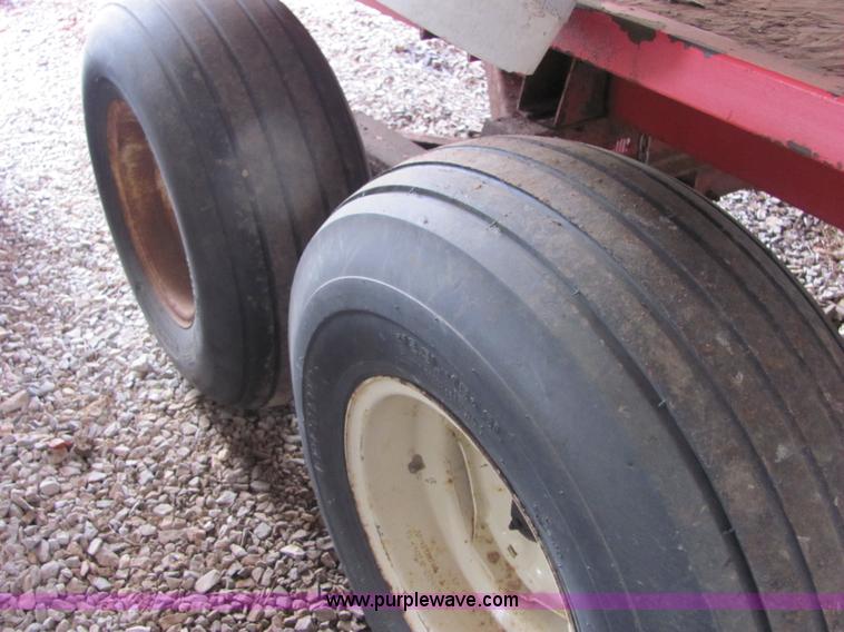 image for item 3576 Feed wagon