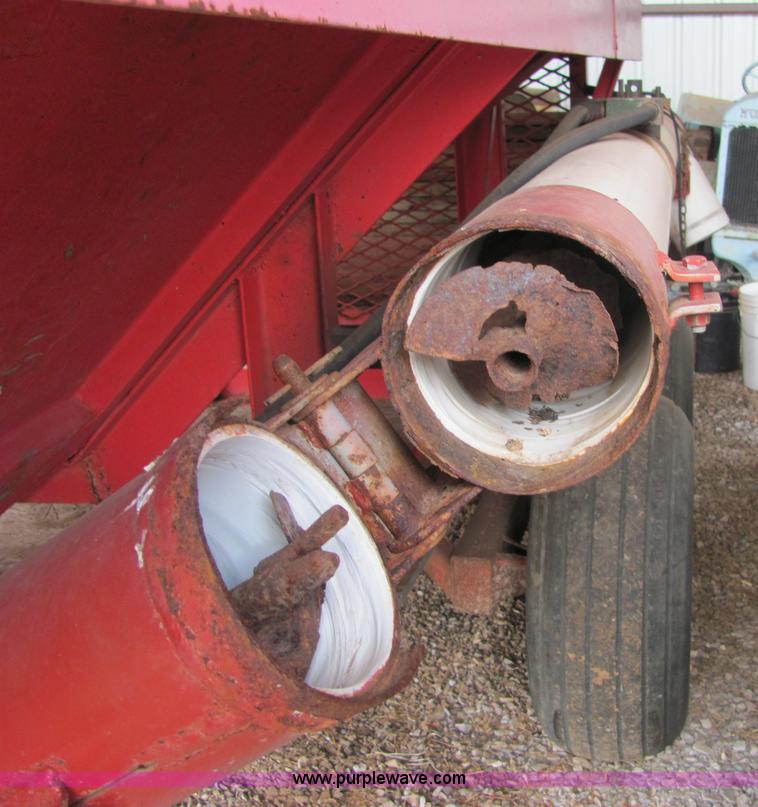 image for item 3576 Feed wagon