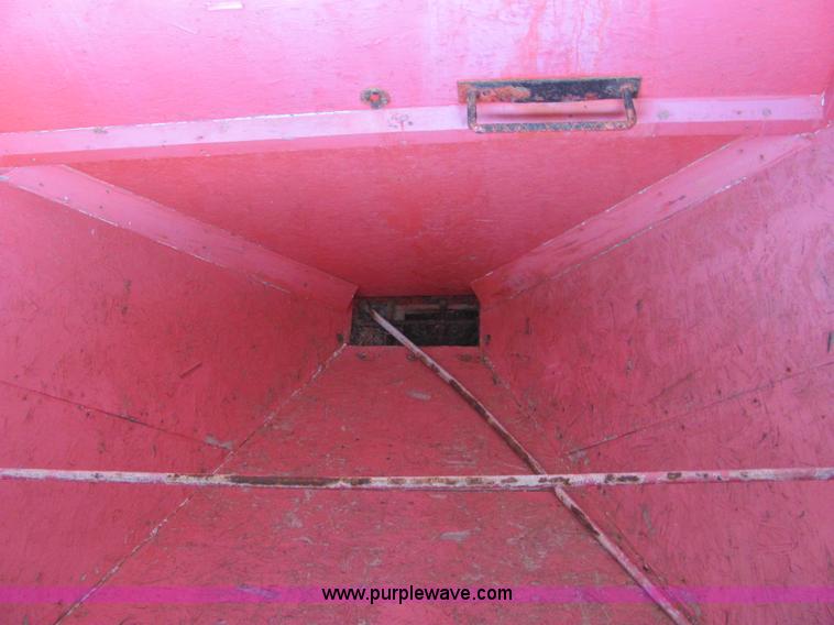 image for item 3576 Feed wagon