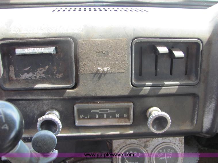 image for item 3579 1960 Chevrolet Viking 60 grain truck