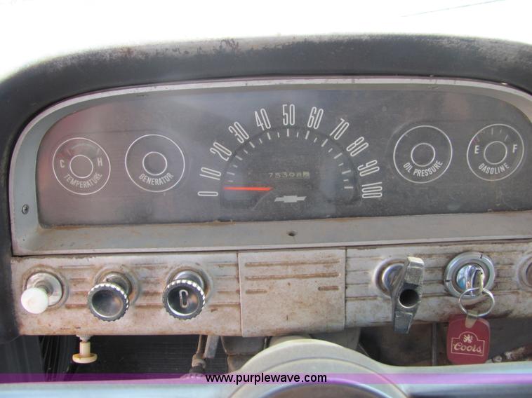 image for item 3579 1960 Chevrolet Viking 60 grain truck