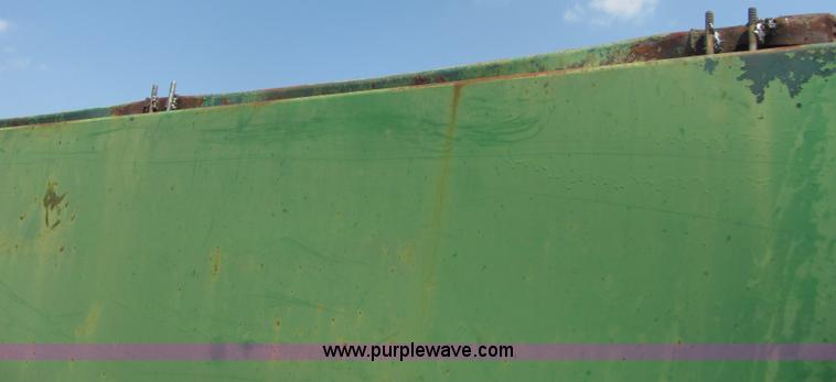 image for item 3580 Creep feeder with panels