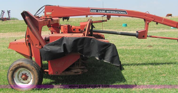 image for item 3581 1995 Case 8312T 12' swather diskbine