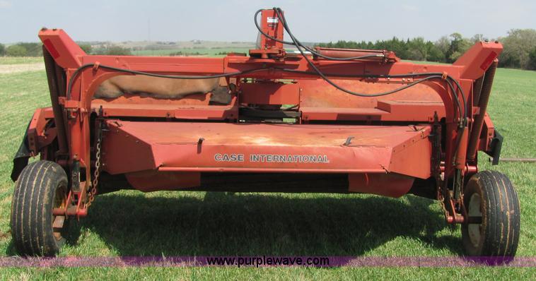 image for item 3581 1995 Case 8312T 12' swather diskbine