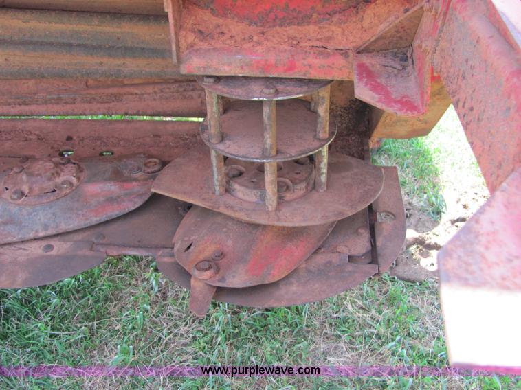 image for item 3581 1995 Case 8312T 12' swather diskbine