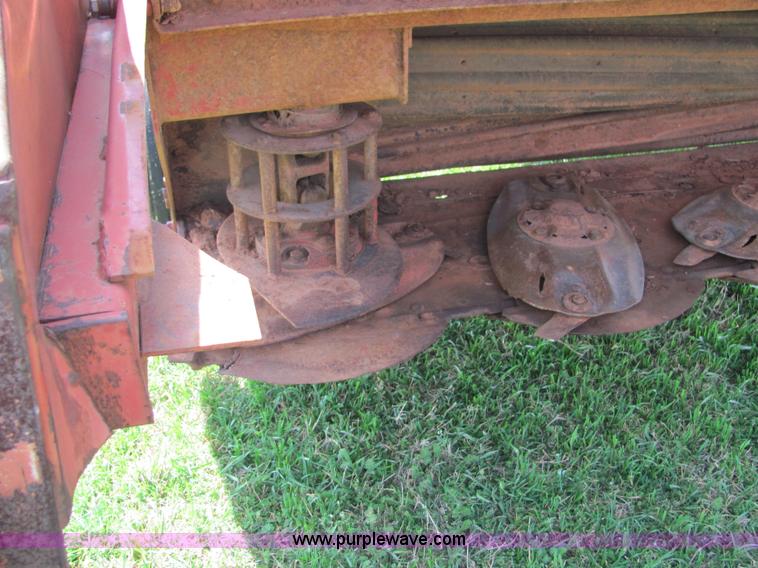 image for item 3581 1995 Case 8312T 12' swather diskbine