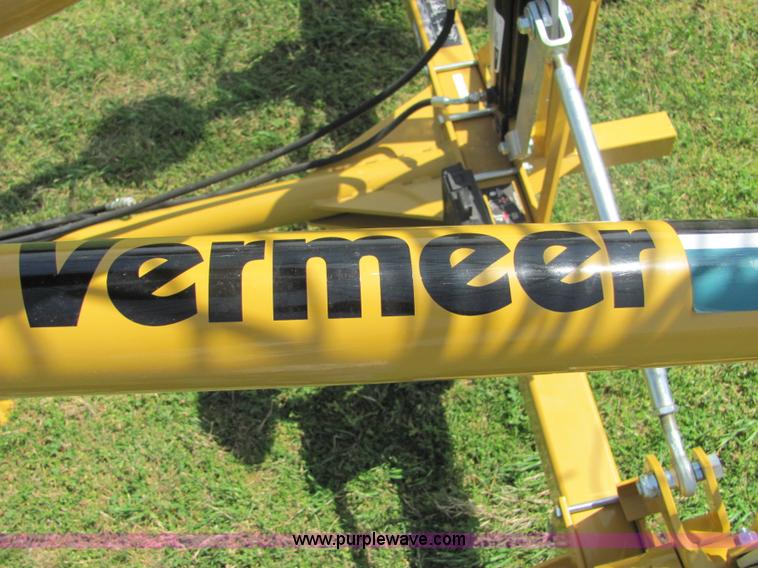 image for item 3584 2009 Vermeer WR22 wheel rake