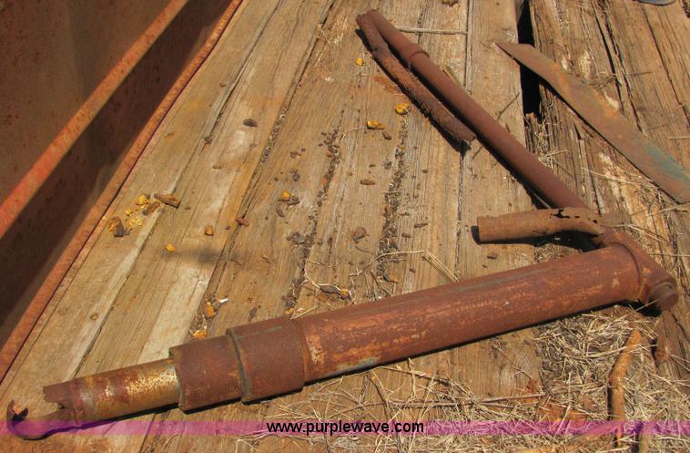 image for item 3590 Grain bed