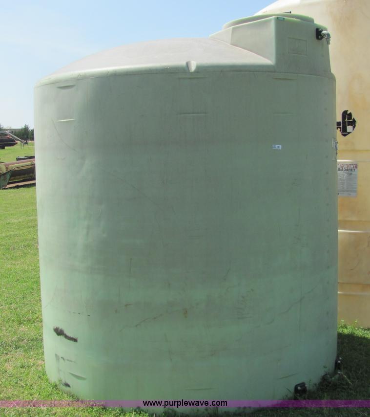 image for item 3595 Tennco Technologies 2,200 gallon tank