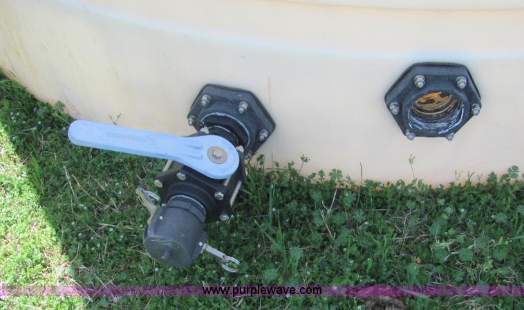 image for item 3596 Crown Rotational 4,000 gallon tank