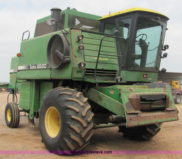 image for item 3607 John Deere Turbo 6620 combine