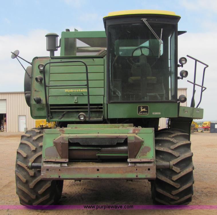 image for item 3607 John Deere Turbo 6620 combine