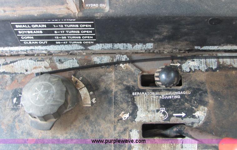 image for item 3607 John Deere Turbo 6620 combine