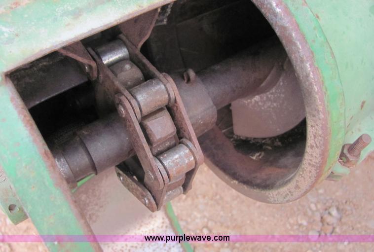 image for item 3607 John Deere Turbo 6620 combine