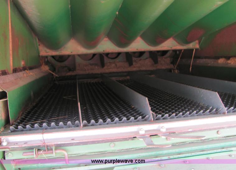 image for item 3607 John Deere Turbo 6620 combine