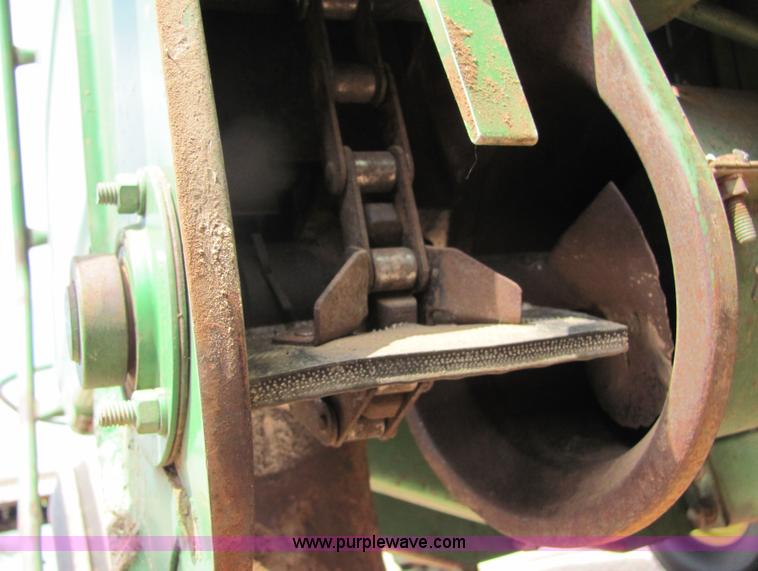 image for item 3607 John Deere Turbo 6620 combine