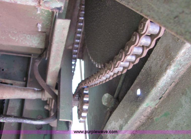 image for item 3607 John Deere Turbo 6620 combine