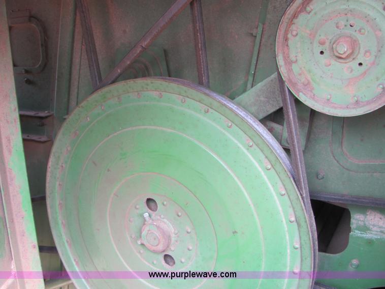 image for item 3607 John Deere Turbo 6620 combine