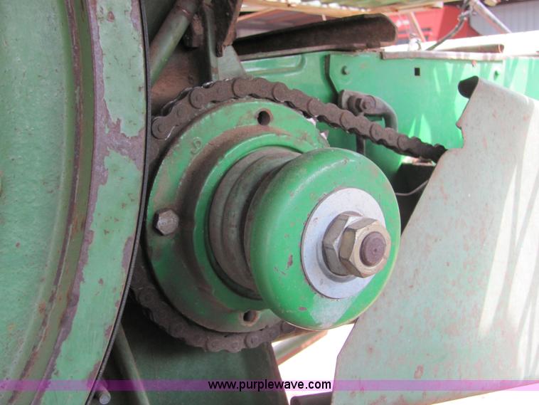 image for item 3607 John Deere Turbo 6620 combine