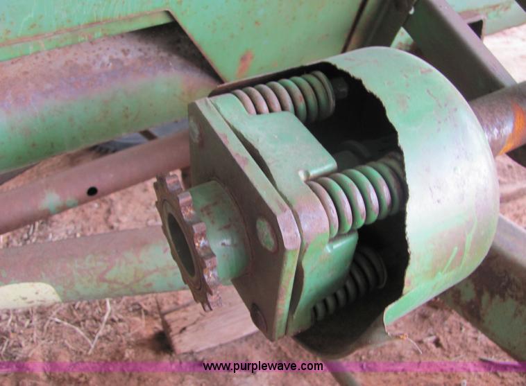 image for item 3608 John Deere 222 rigid platform