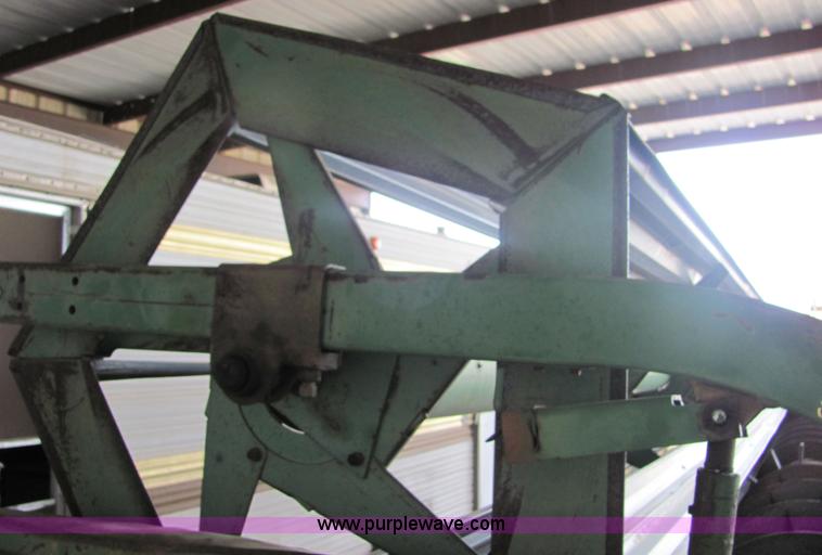 image for item 3608 John Deere 222 rigid platform