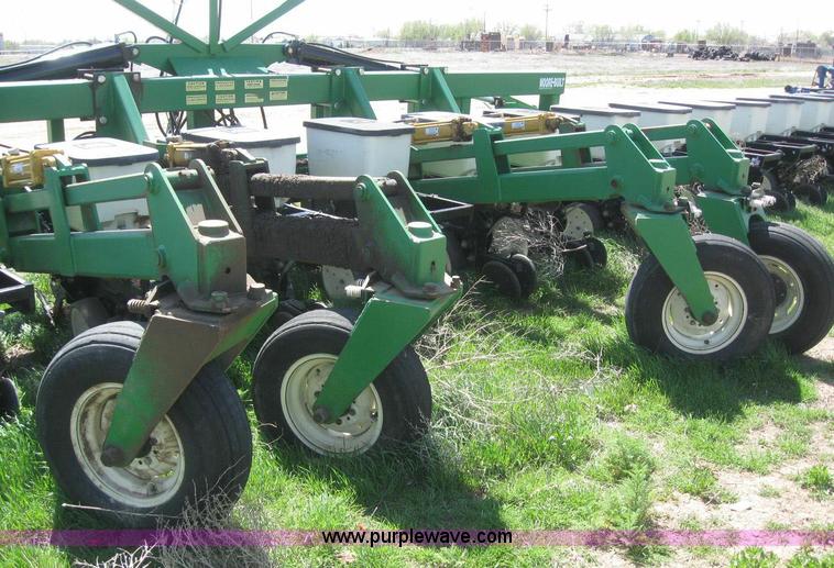 image for item 6171 24-row Kinzie planter on Moore-Built stack fold bar