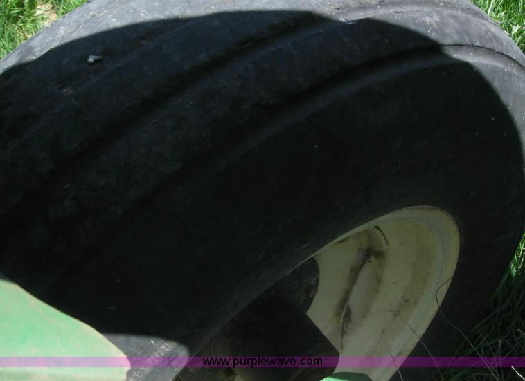 image for item 6171 24-row Kinzie planter on Moore-Built stack fold bar