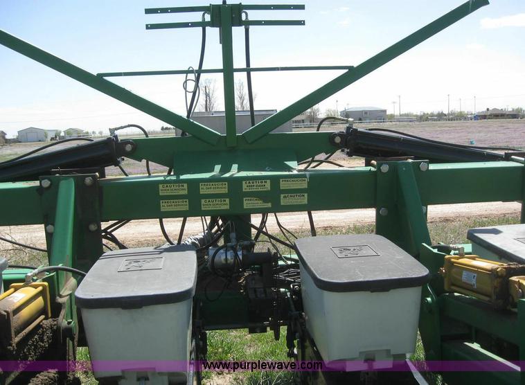 image for item 6171 24-row Kinzie planter on Moore-Built stack fold bar