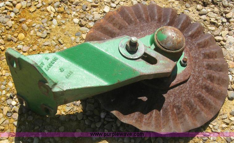 image for item 6171 24-row Kinzie planter on Moore-Built stack fold bar