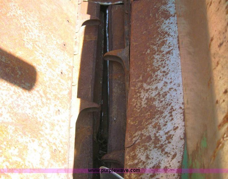 image for item 6172 John Deere 1243 12-row corn header