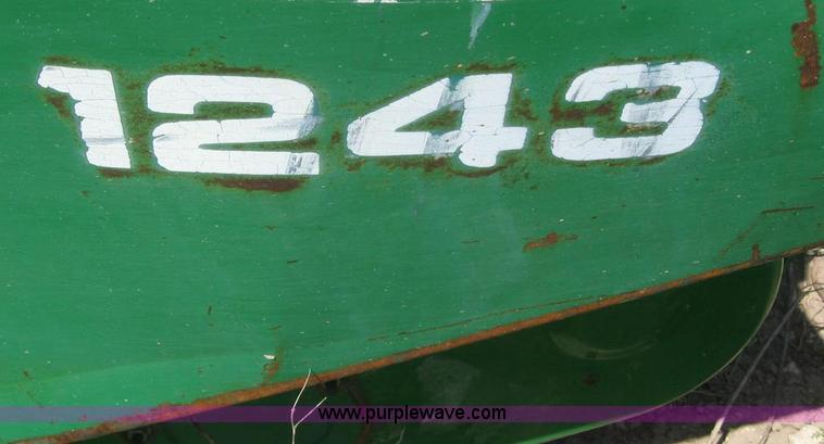 image for item 6172 John Deere 1243 12-row corn header